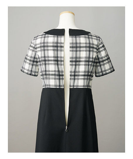 【MARY QUANT】ワンピース（ストレッチ・防シワ・高通気）