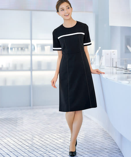 MARY QUANT】全1色・ワンピース（半袖・ニット・帯電防止） M53411