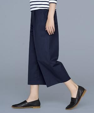 飲食店制服・ユニフォームの通販の【ユニデポ フード】【全2色】パンツ（クロップド丈・脇ゴム・ストレッチ・制電・レディス）