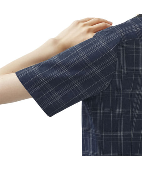 【全1色】オーバーブラウス(ストレッチ・吸汗速乾・UVカット)