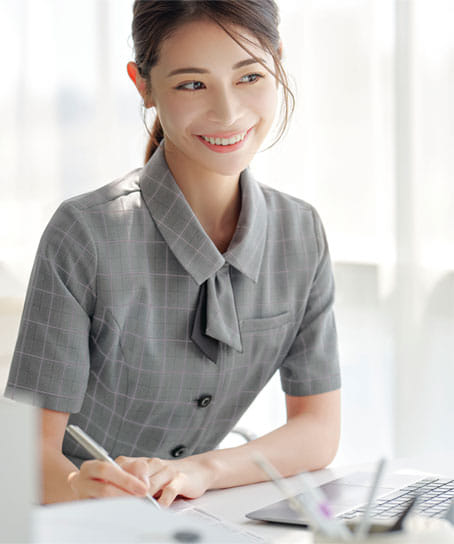 【全2色】オーバーブラウス（ストレッチ・吸汗速乾・UVカット）