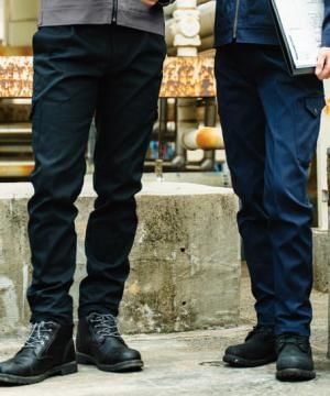 作業服・ワークユニフォームの通販の【ユニデポ 作業着】【全４色】カーゴパンツ（ワンタック・脇ゴム・ストレッチ・制電・エコ・男女兼用）
